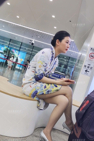 4K视频海航空姐丝袜高跟坐姿二郎腿（完整版）