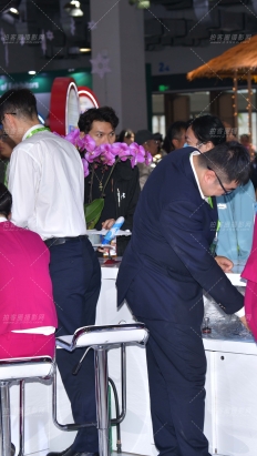 制服长裤短丝南航空姐（完整版）