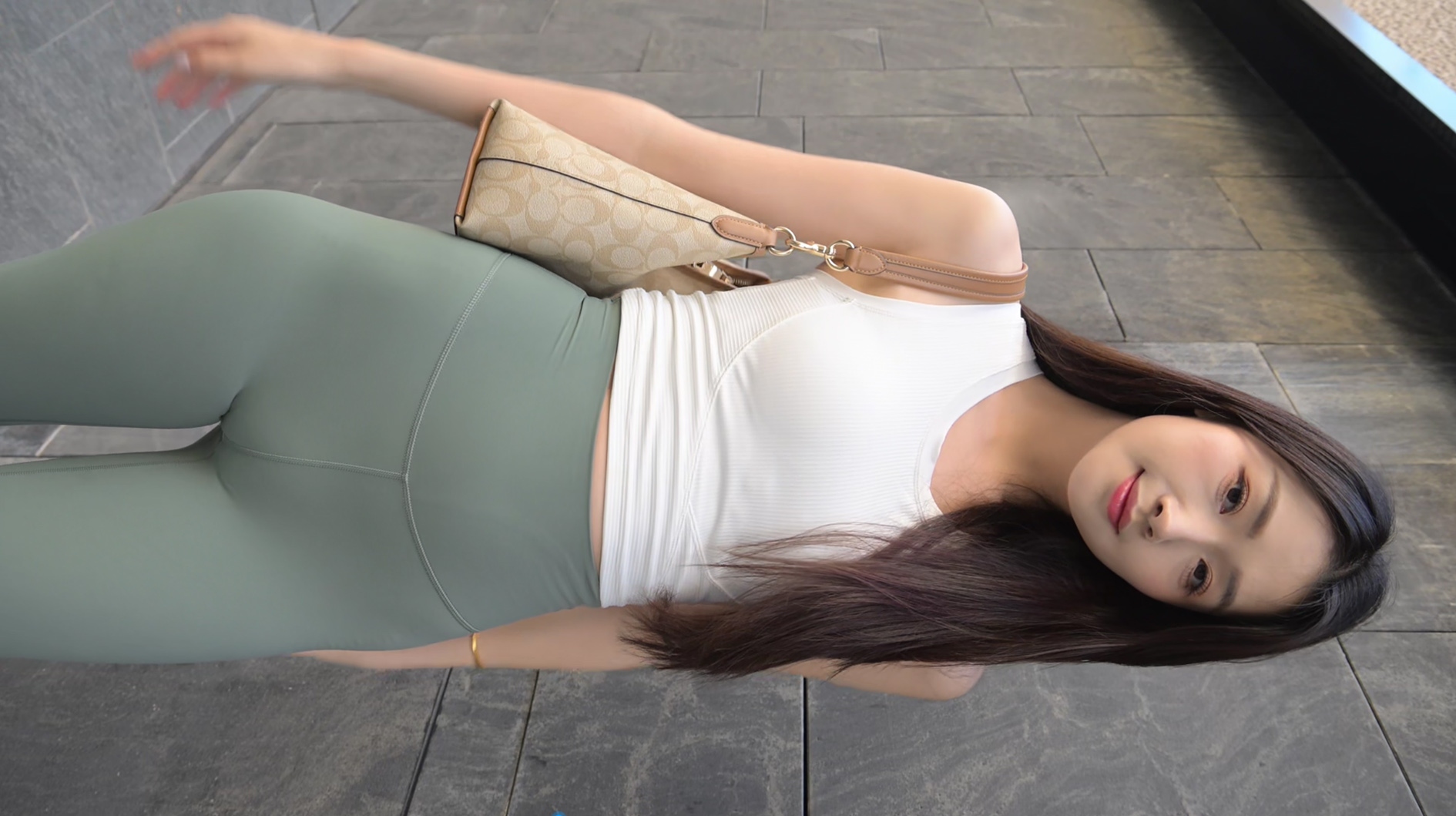 142543icnbd8cacb1cbw0n.jpg