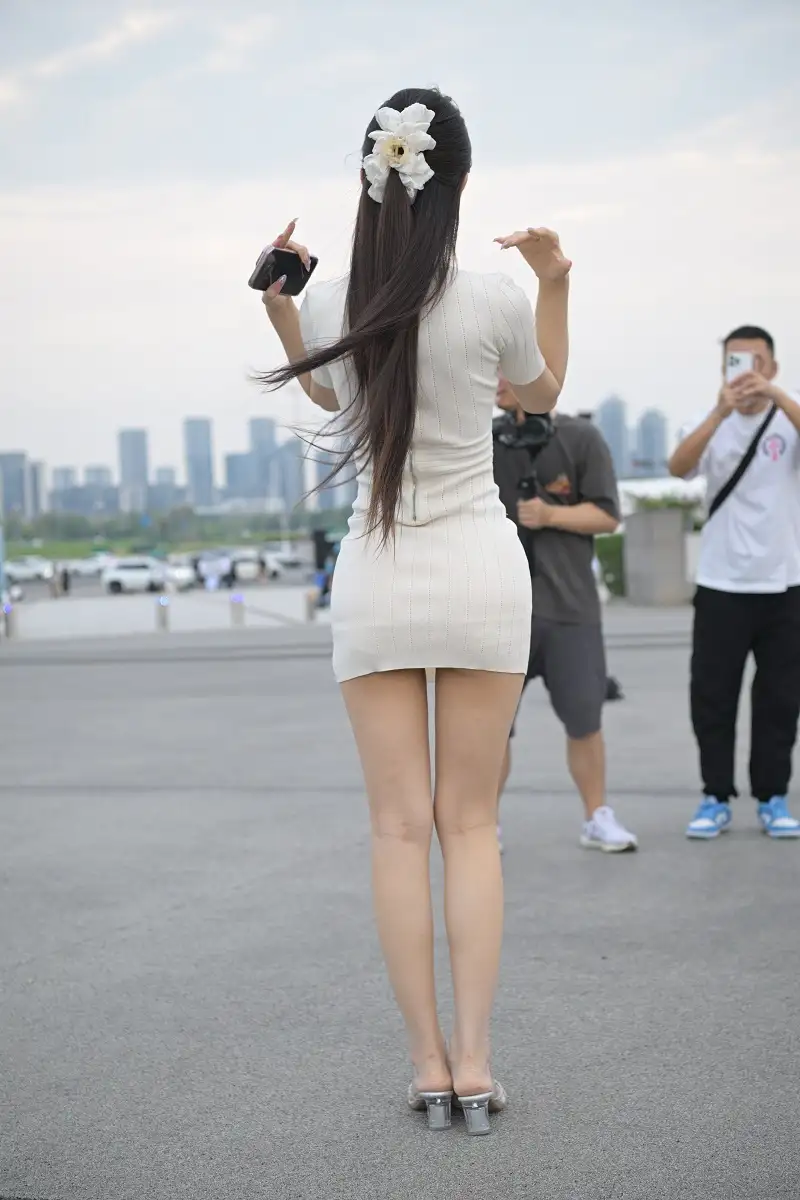 22053238808.webp.webp