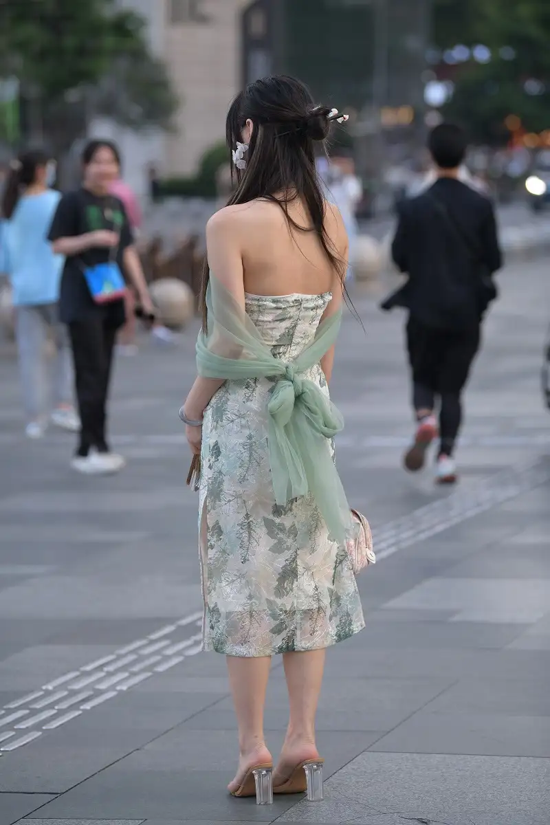 20084904410.webp.webp