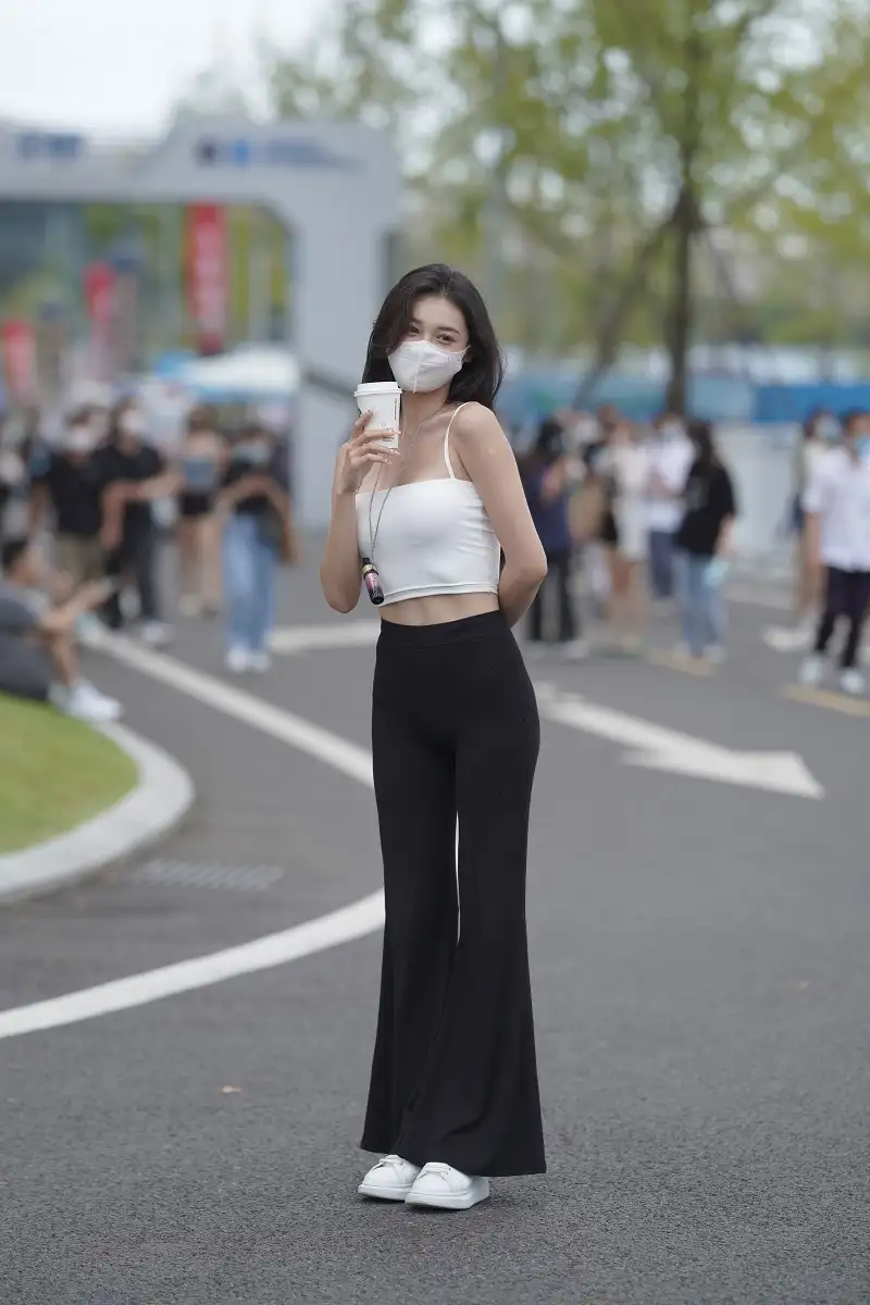 18091727844.webp.webp