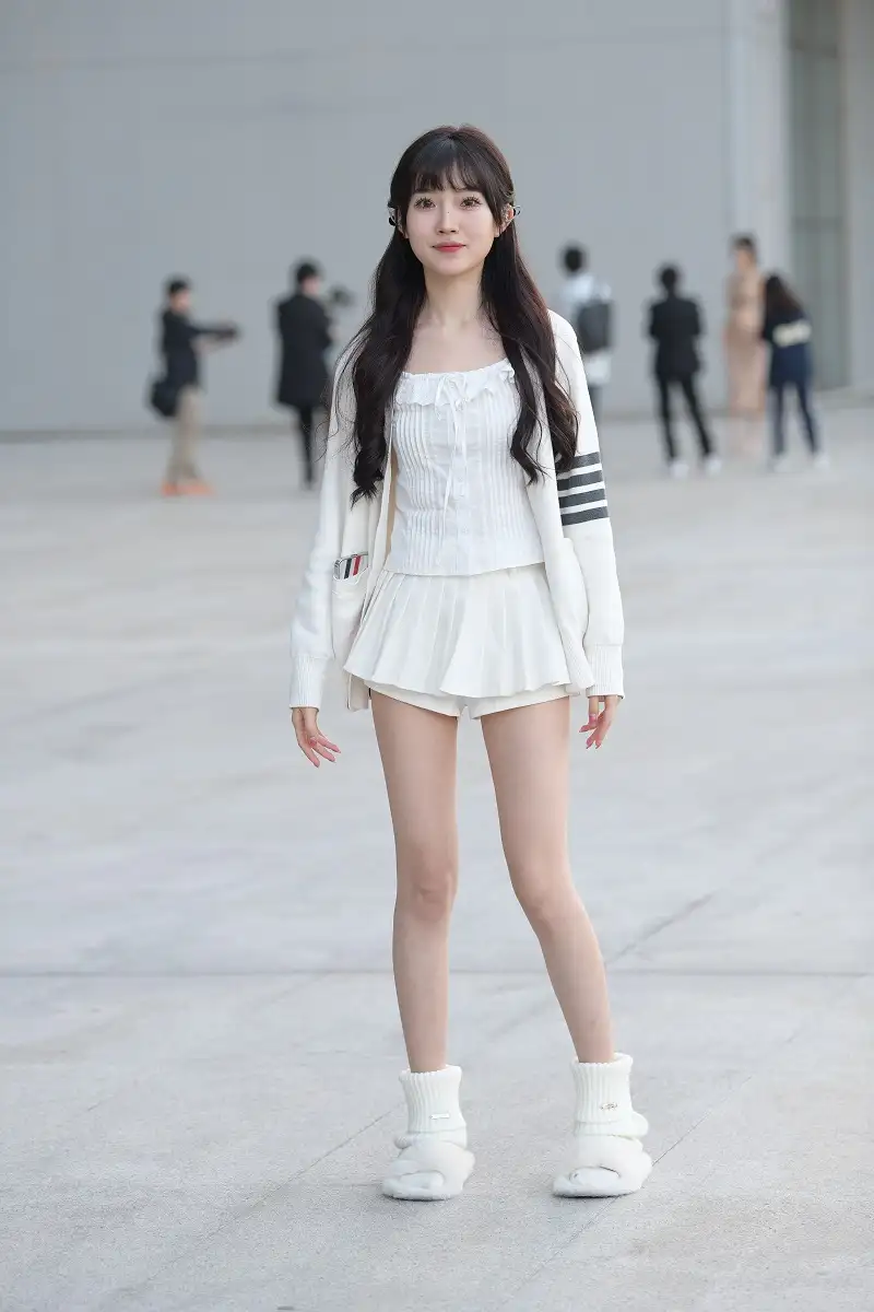 19131759565.webp.webp