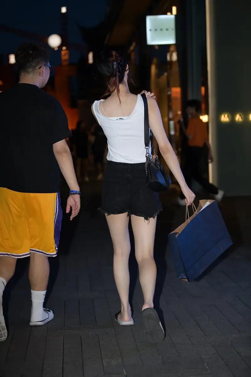 17072541340.webp.webp