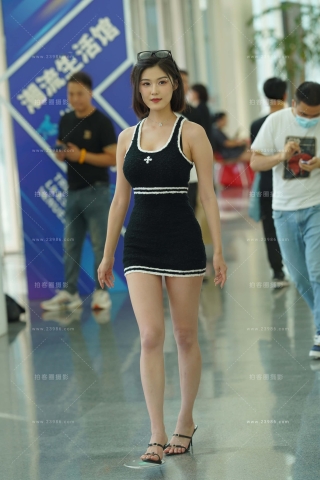 黑色短裙网红---程儿（完整版）