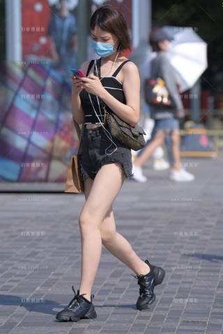 【红石赛贴】性感黑色热裤