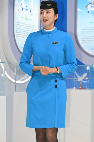 查看完整内容：高挑大长腿-厦航空姐（完整版） - 共18张图片