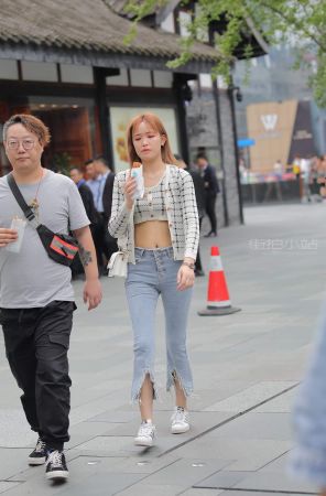 查看完整内容：紧牛小妹 - 共21张图片