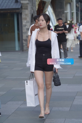 搭讪气质小姐姐