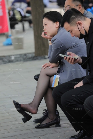 挑鞋凉丝的销售顾问