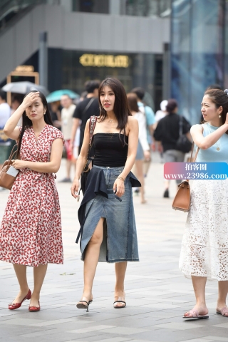 成熟型优雅美女