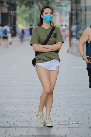 白色热裤Y Y女友