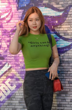 查看完整内容：微胖女生 - 共21张图片