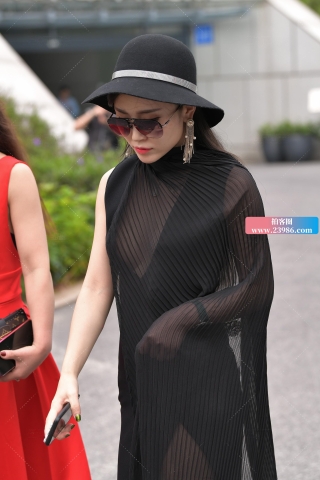 镂空~性感的美女