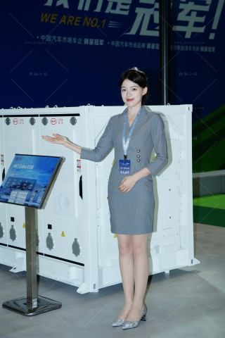 查看完整内容：（上集）2024年6月某大型che展SW美女全套图集 - 共25张图片