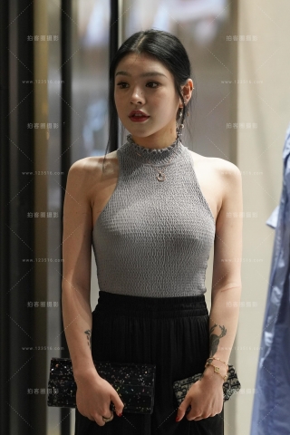 可爱的大眼女孩