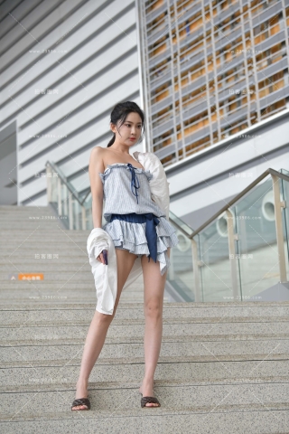 香肩骨感小姐姐 【图片➕视频】
