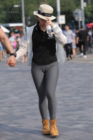 【视觉冲击赛贴】遇见最迷人的她