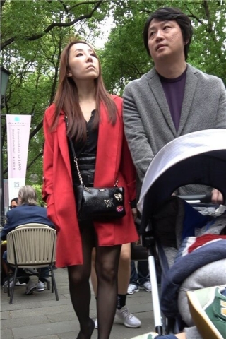 4K - 街拍红大衣黑丝高跟shu女 [1.56 GB/MP4]（视频版）