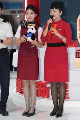 川航地盘国航空姐来袭（完整版）