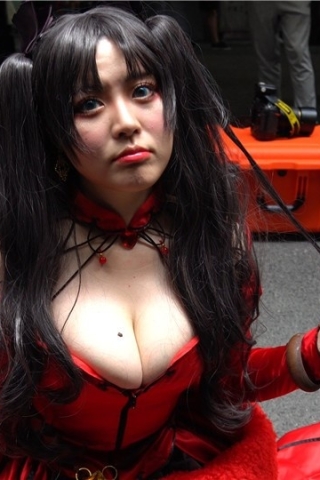 查看完整内容：丰满的cosplay少女（视频版） - 共6张图片