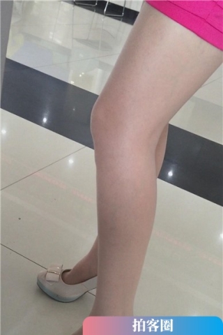 街拍美腿高跟鞋包臀裙性感美女（视频版）