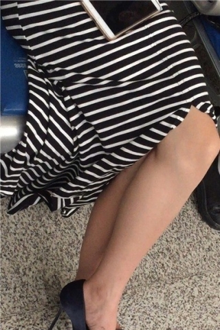 性感美腿高跟鞋美少妇（视频版）