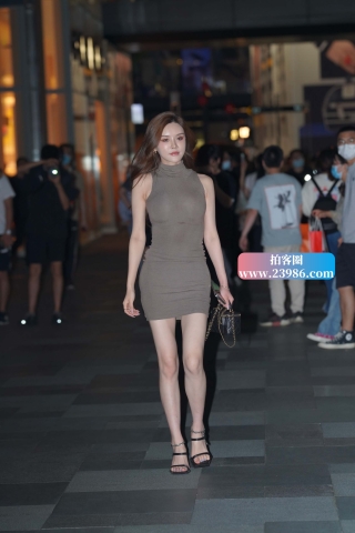 灰色之紧身包臀裙