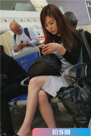 查看完整内容：4k-高铁站候车室拍摄极品文静甜美小清新萝莉妹子（视频版） - 共10张图片