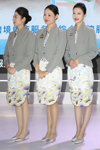 端庄的海航空姐（完整版）