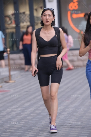 【街拍之魂赛帖】黑色紧身短裤