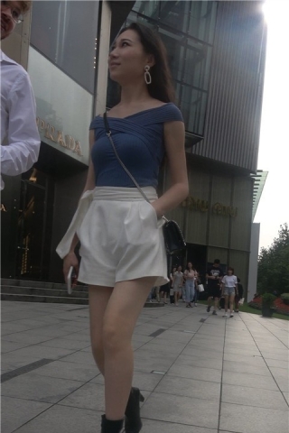 4K 街拍性感高贵美女（视频版）