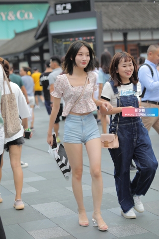 【凯恩赛贴】清新热裤学妹