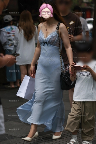 网纱蓝裙辣妈【原图+视频】