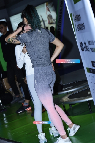 【咔喳赛贴】妹妹心情不错