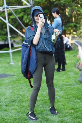 【咔喳赛贴】自拍