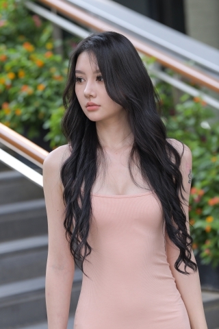 粉色长裙美女【原图+视频】MO_1269T