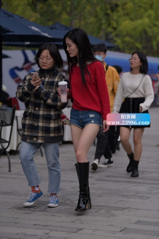 查看完整内容：长靴 - 共19张图片