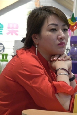 4k-红衬衫成熟性感美女街拍高跟（视频版）