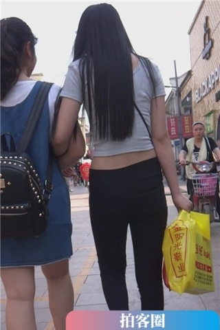 查看完整内容：街拍超级紧绷黑裤气质长发漂亮美眉 [883 MB]（视频版） - 共6张图片