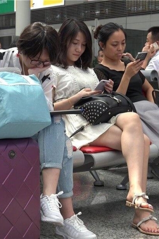 查看完整内容：4K - 打瞌睡的青春妹子 [6.48 GB/MP4]（视频版） - 共10张图片