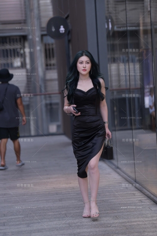 黑色长裙凉高美眉
