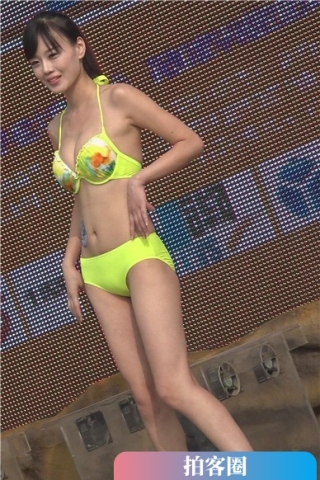 查看完整内容：马尾辫比基尼泳装美女（视频版） - 共8张图片