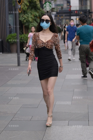 性感豹纹好身材熟女