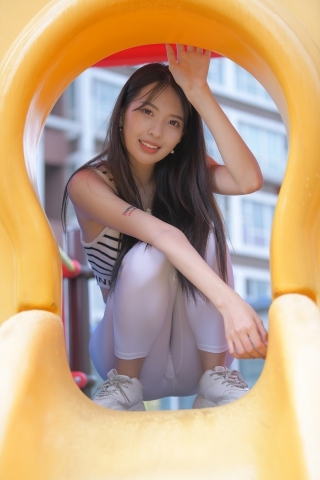 远方来的小姐姐-第一季 【原图+视频】