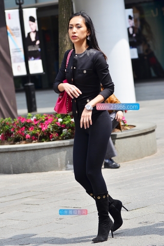 肉感紧身裤高跟