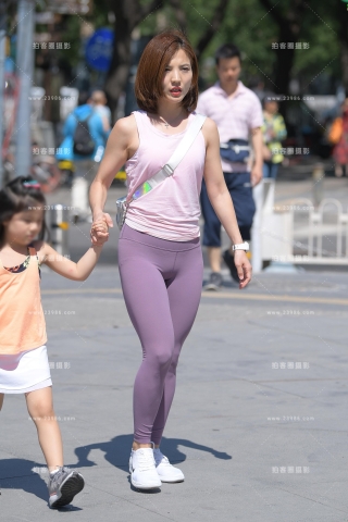 【红石赛贴】逛街的性感**