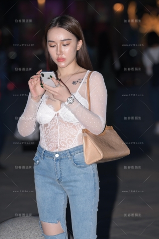 【红石赛帖】傍晚偶遇性感牛仔美女