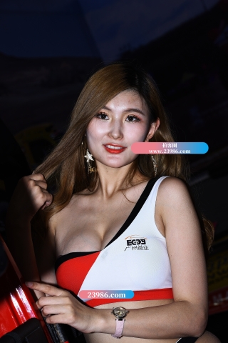 改装车展上的美腿靓模（城市版）（完整版）