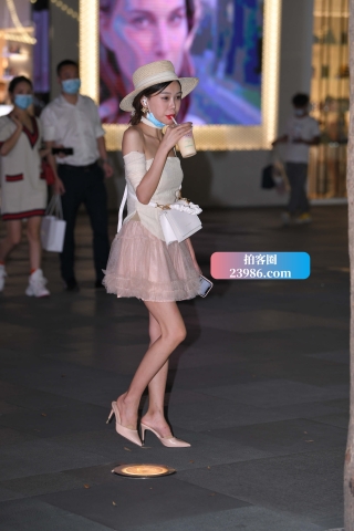 小短裙太迷人了！